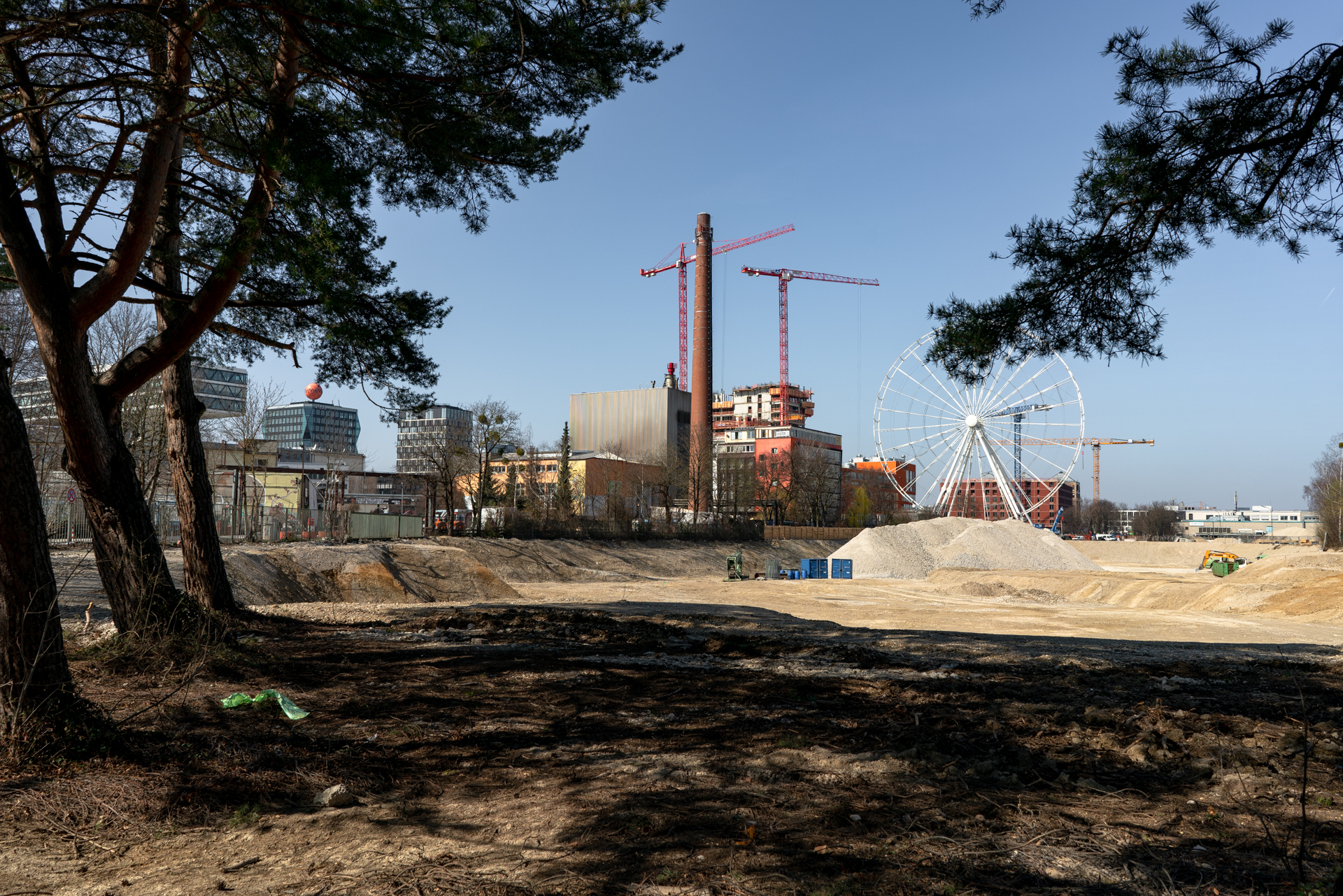 23.03.2019 - Der Kreis des Riesenrades im Werksviertel ist geschlossen