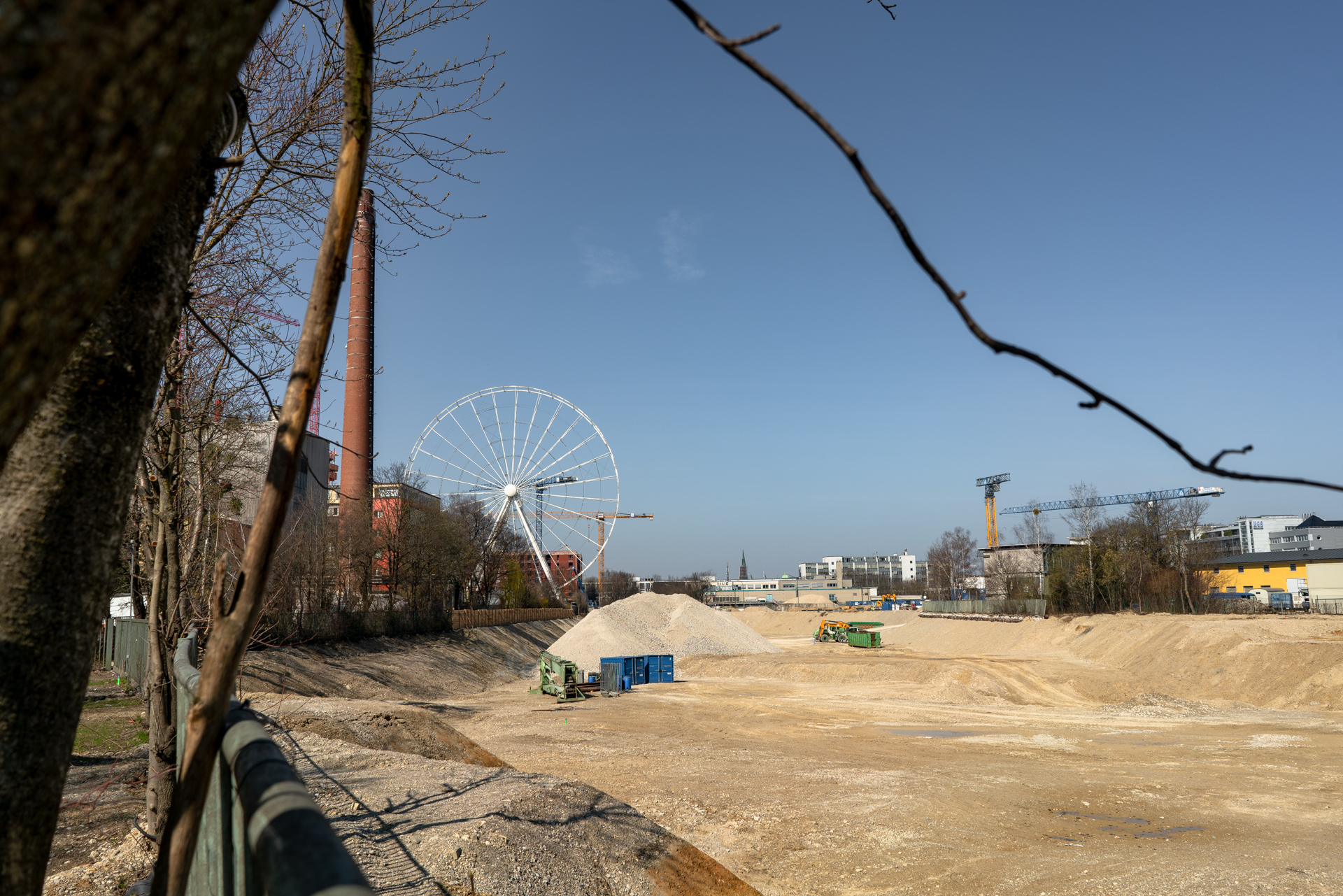 23.03.2019 - Der Kreis des Riesenrades im Werksviertel ist geschlossen