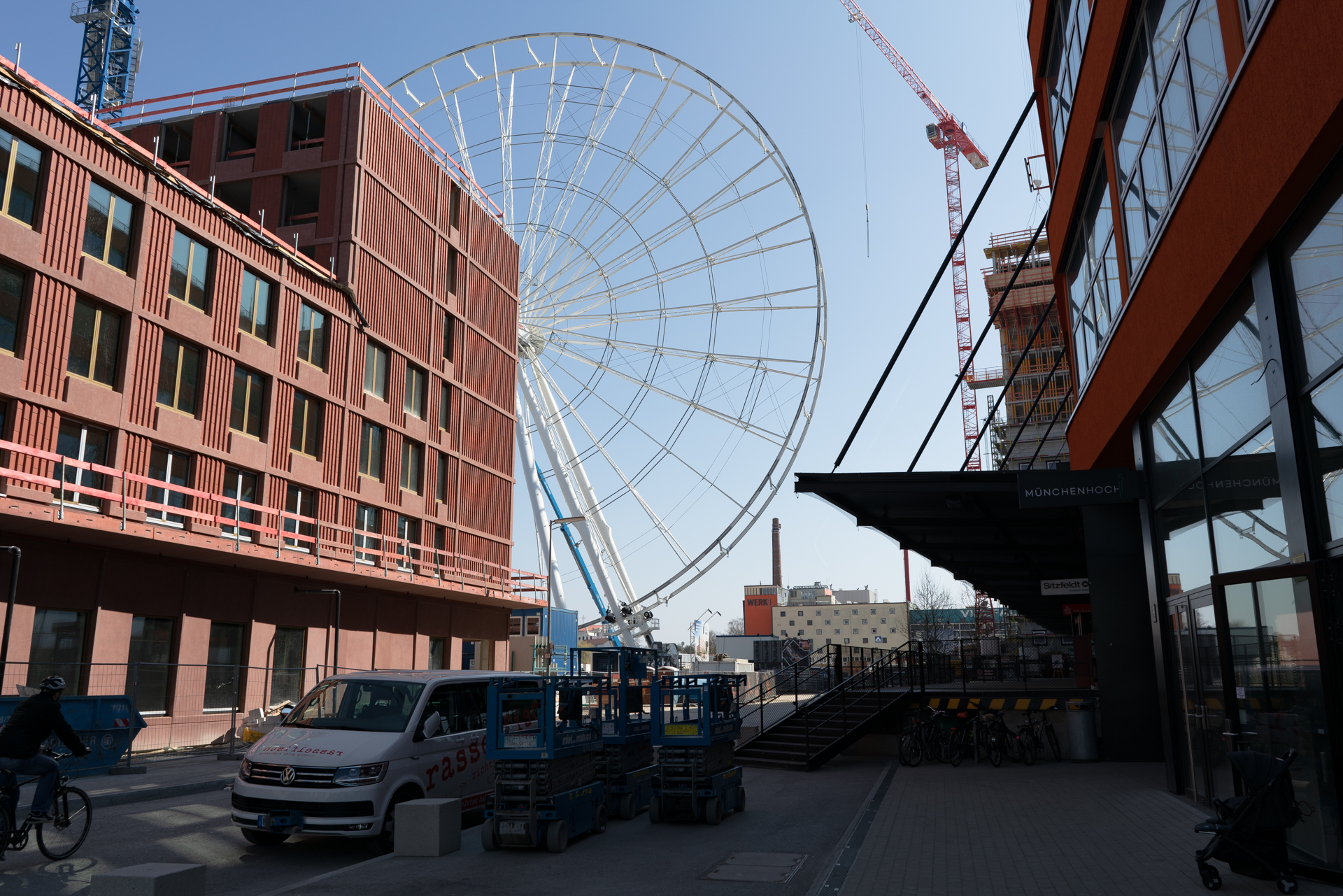 23.03.2019 - Der Kreis des Riesenrades im Werksviertel ist geschlossen