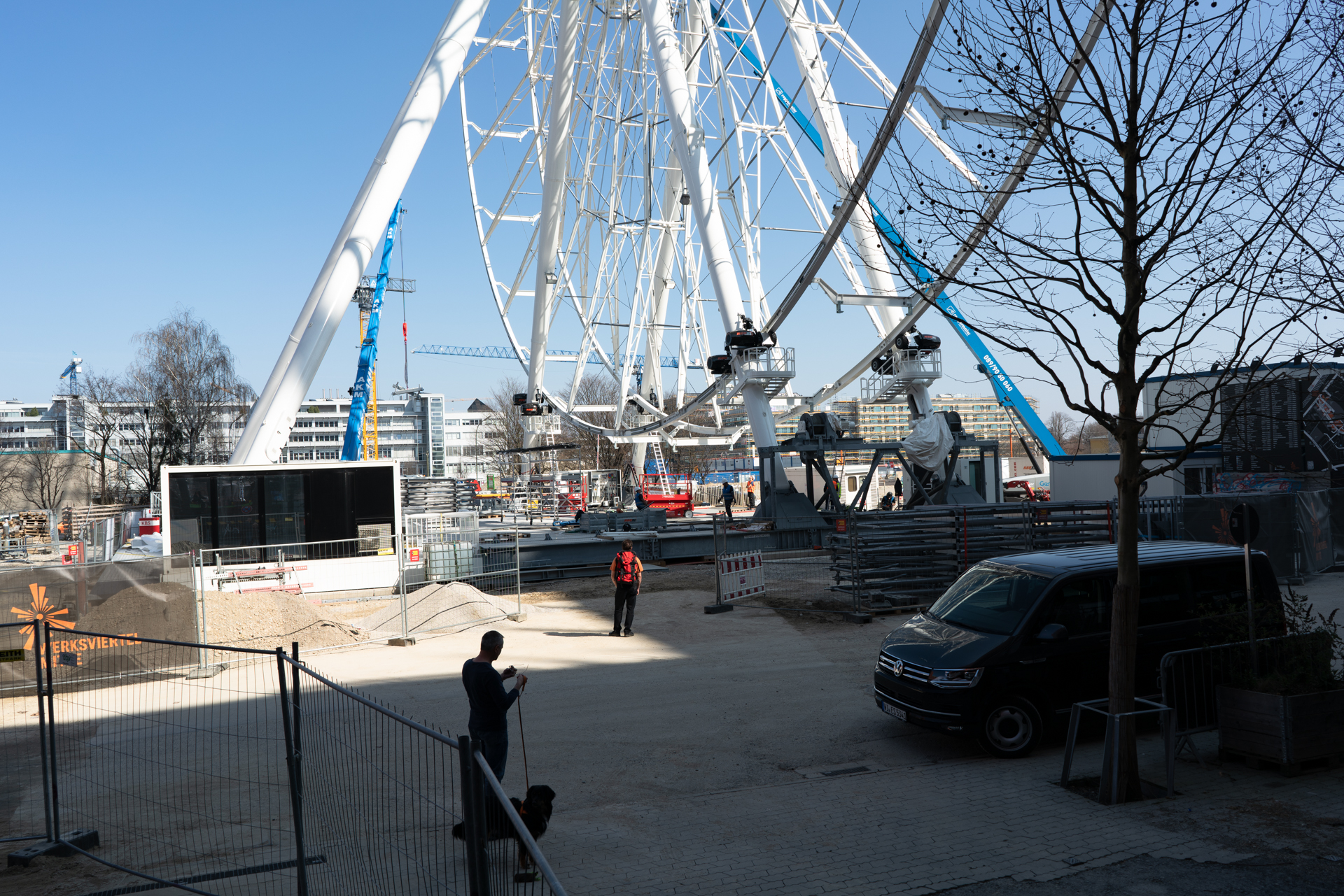 23.03.2019 - Der Kreis des Riesenrades im Werksviertel ist geschlossen