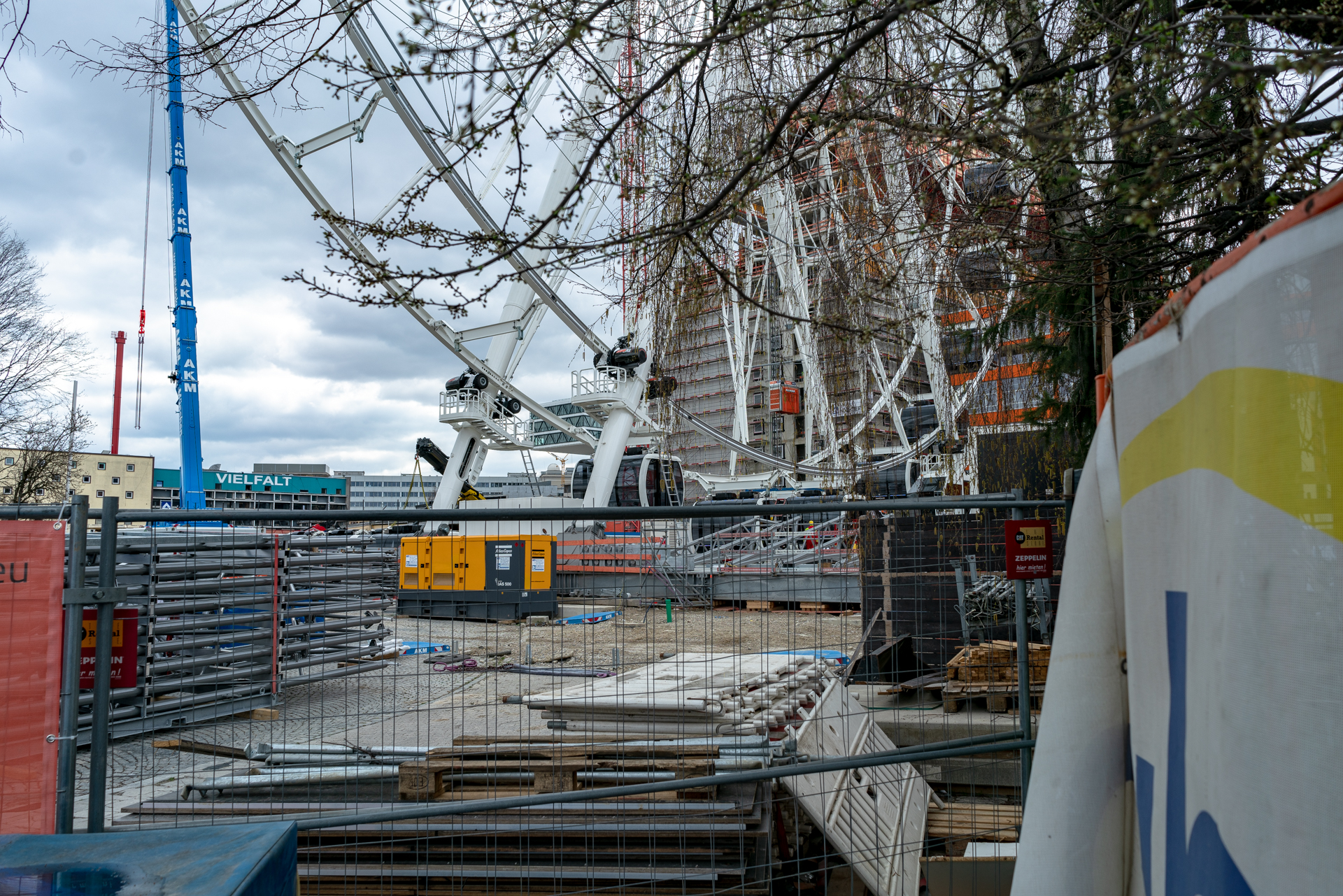 26.03.2019 - Feuerwerübung am Riesenrad un dan den Gondeln