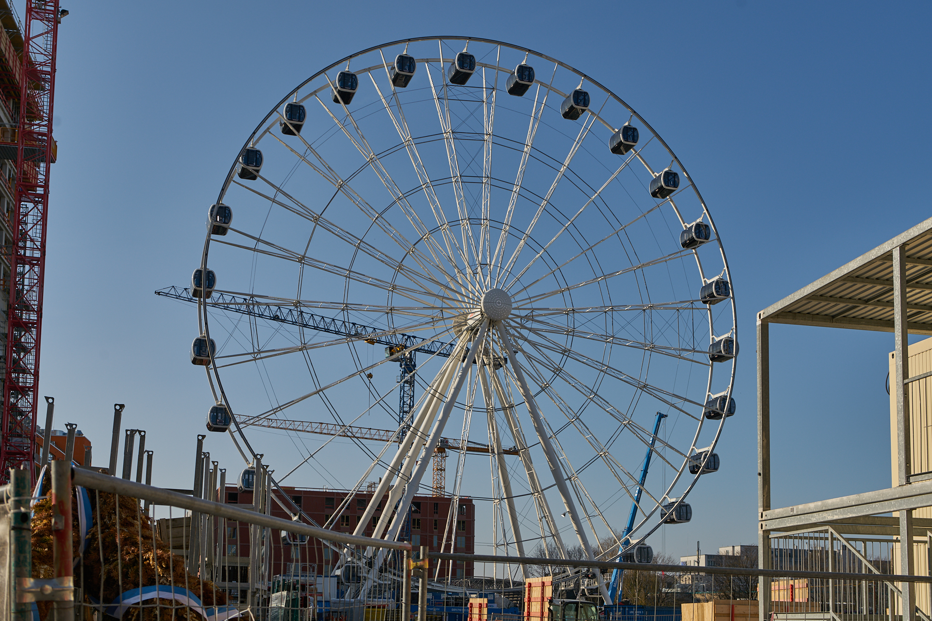 01.04.2019 - Arbeiten am Riesenrad im Wersviertel Mitte 