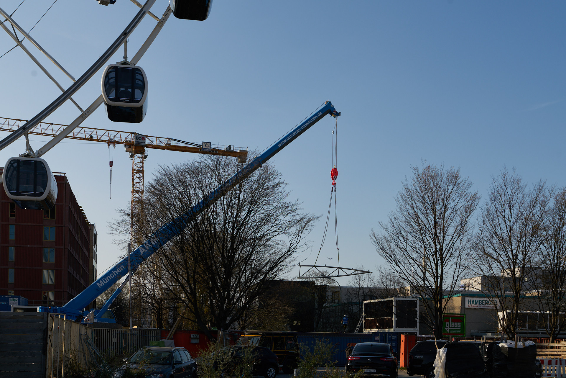 01.04.2019 - Arbeiten am Riesenrad im Wersviertel Mitte 