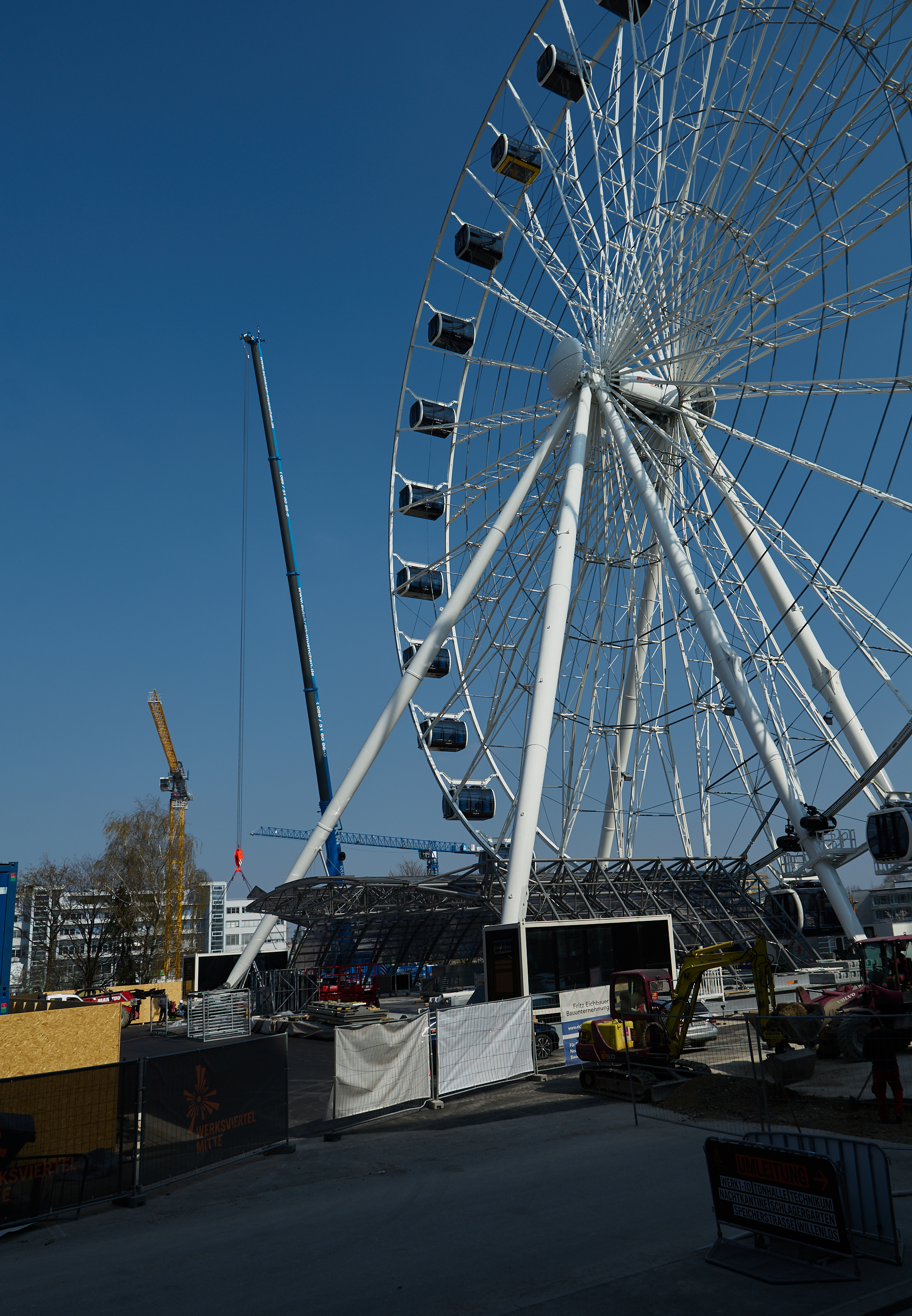 01.04.2019 - Arbeiten am Riesenrad im Wersviertel Mitte 
