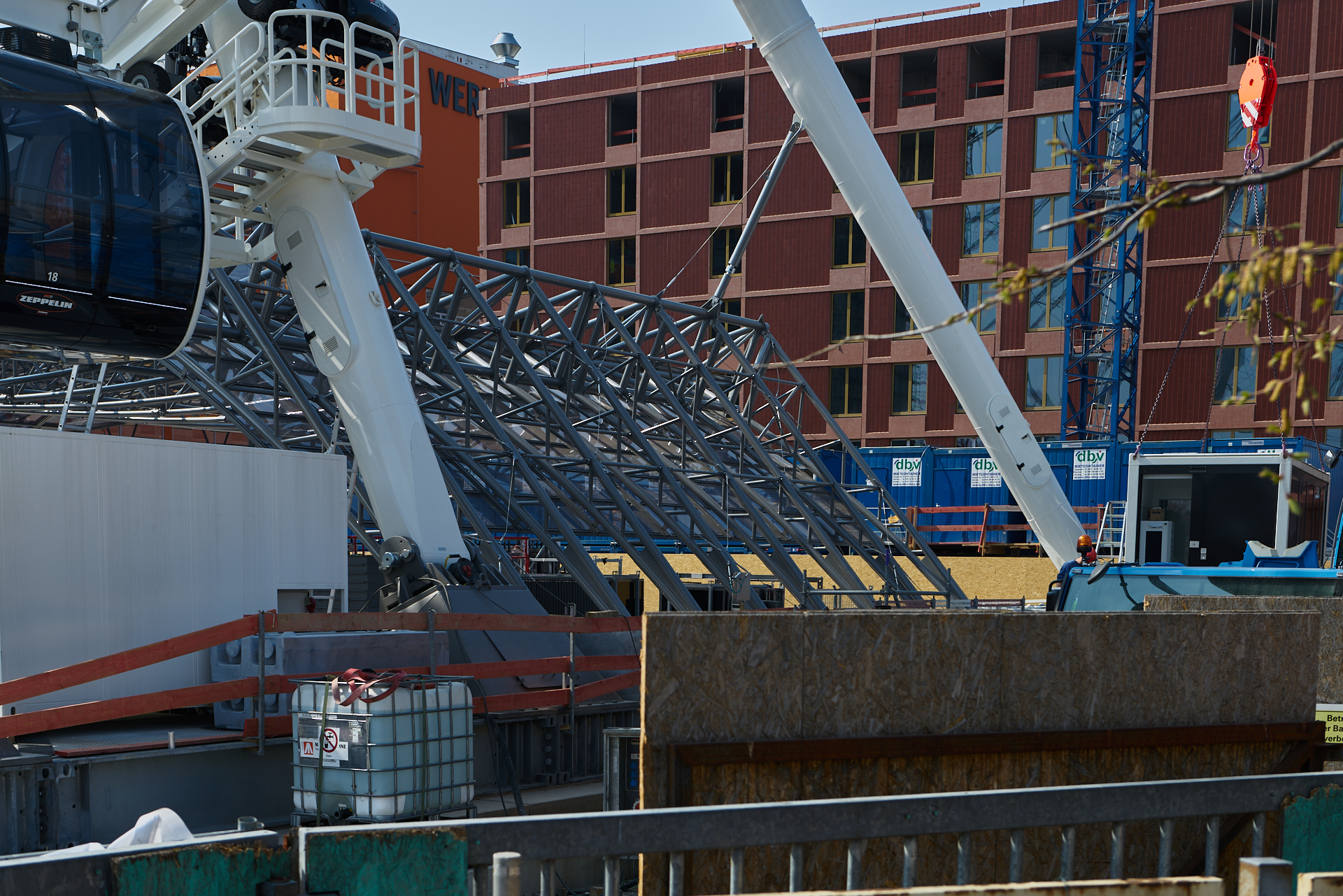 01.04.2019 - Arbeiten am Riesenrad im Wersviertel Mitte 