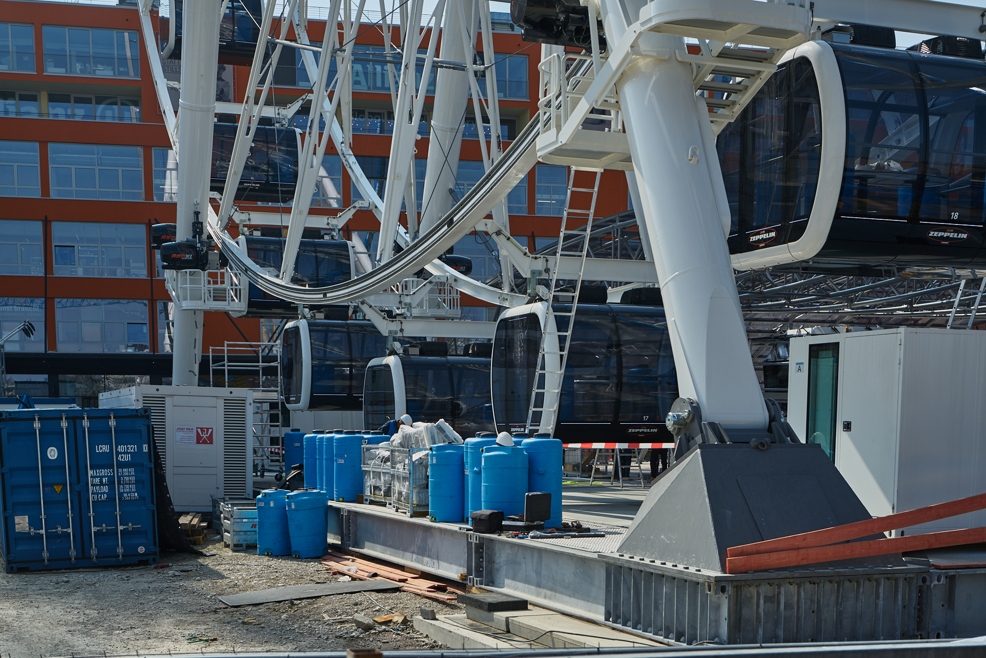 01.04.2019 - Arbeiten am Riesenrad im Wersviertel Mitte 