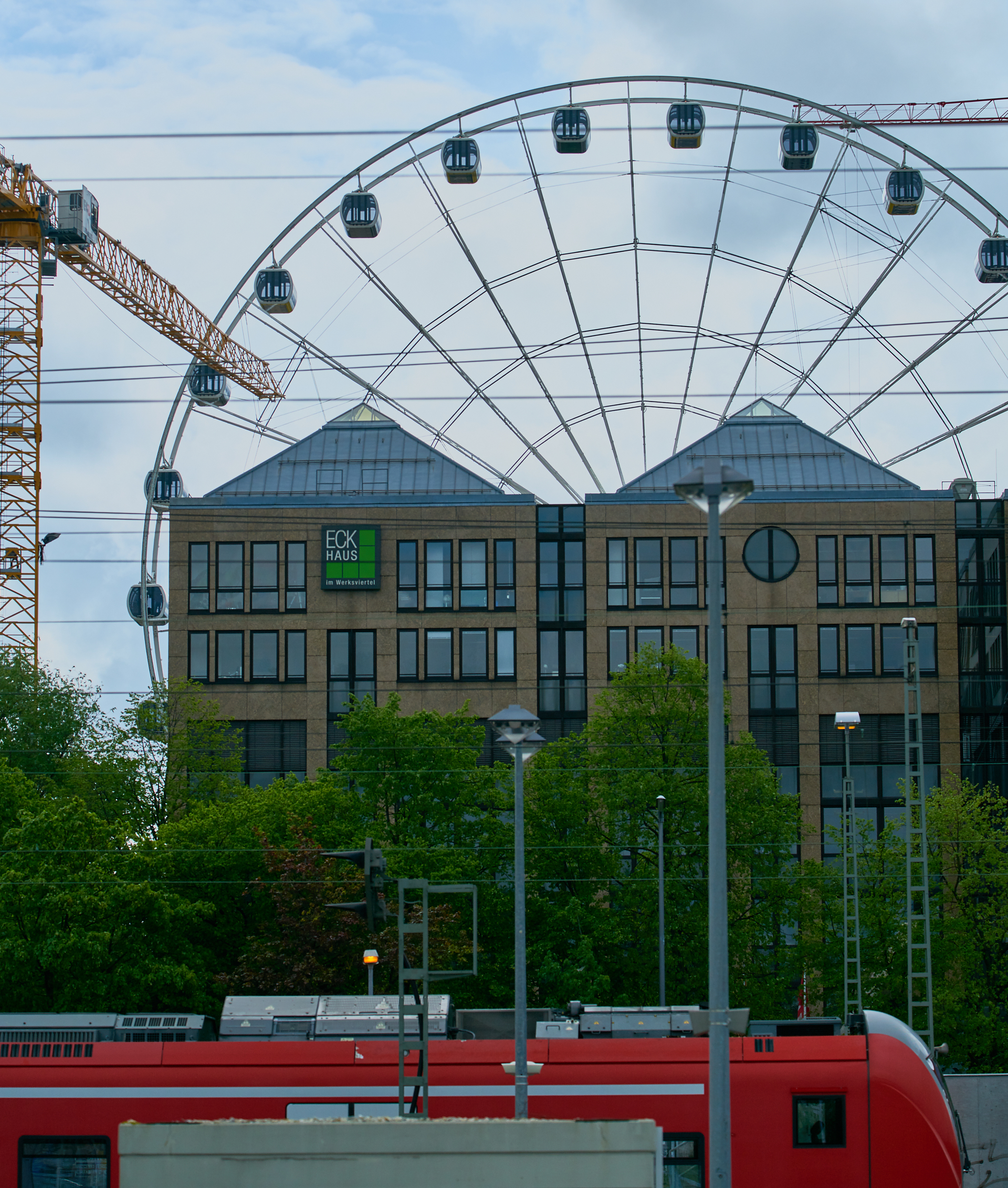 02.05.2019 - Rundgang um das Werksviertel-Mitte mit dem Riesenrad