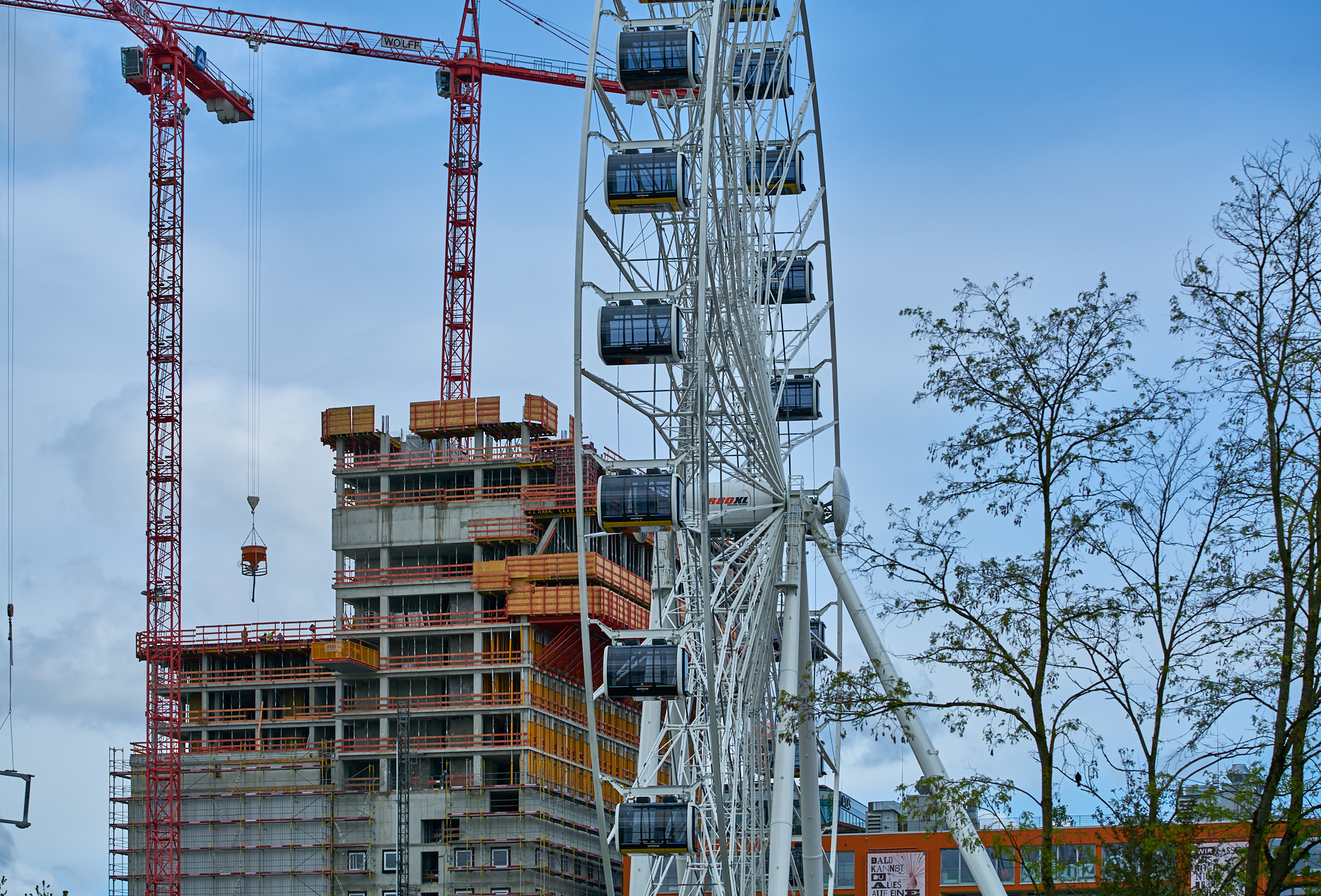 02.05.2019 - Rundgang um das Werksviertel-Mitte mit dem Riesenrad