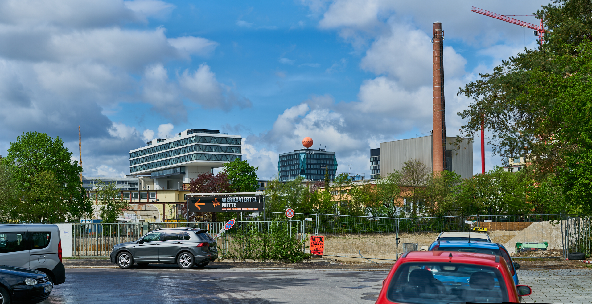 02.05.2019 - Rundgang um das Werksviertel-Mitte mit dem Riesenrad