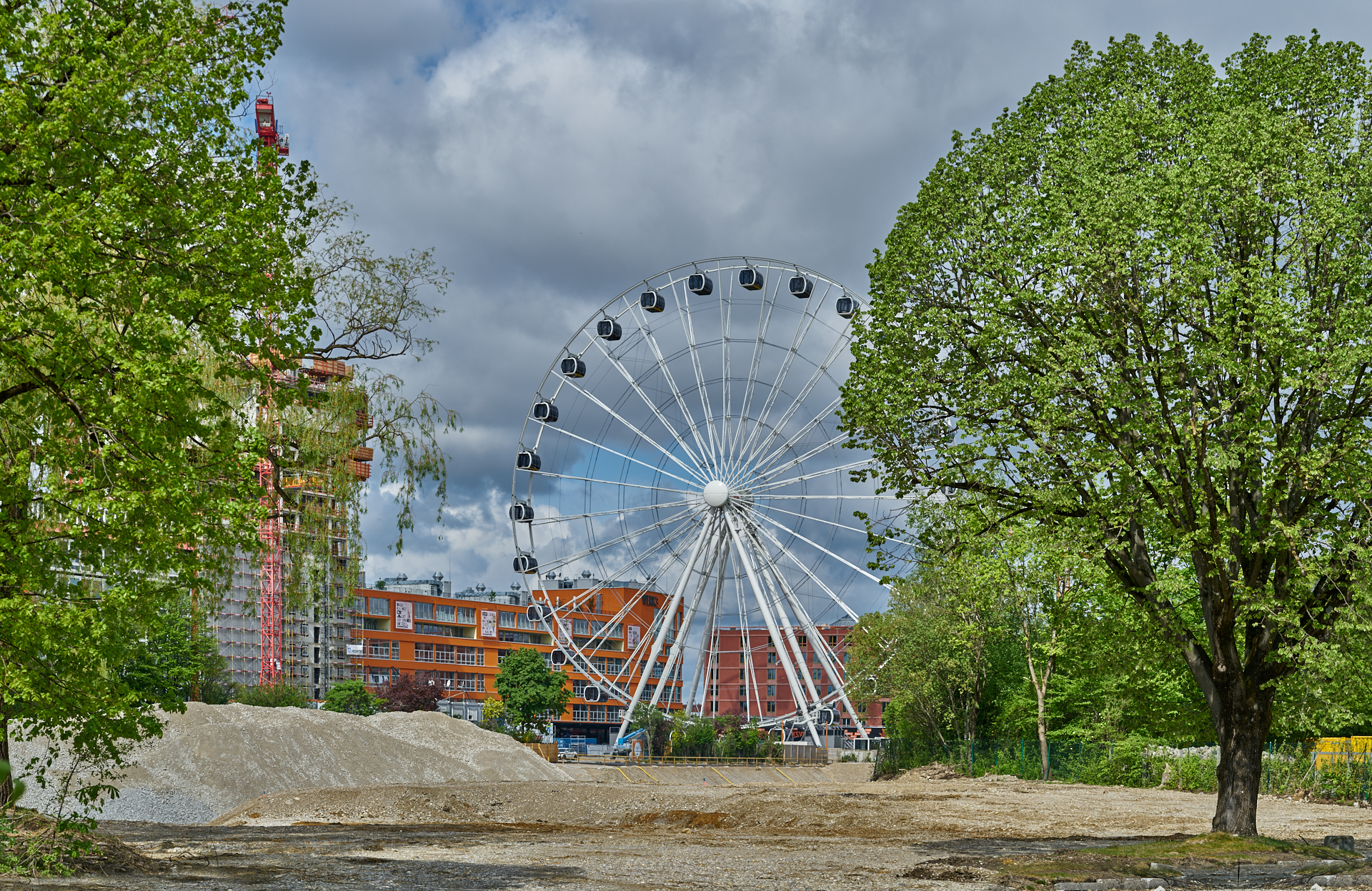 02.05.2019 - Rundgang um das Werksviertel-Mitte mit dem Riesenrad