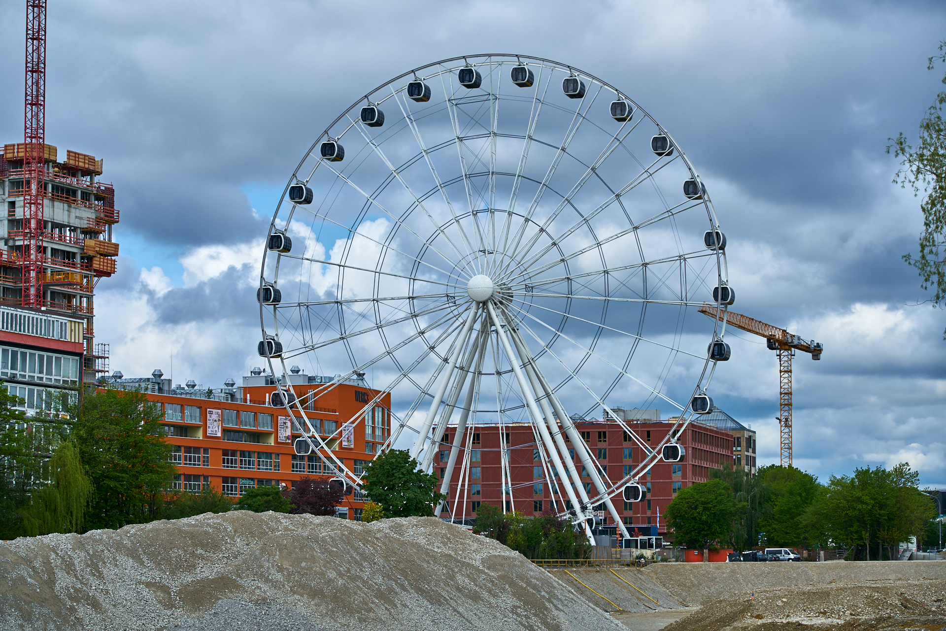 02.05.2019 - Rundgang um das Werksviertel-Mitte mit dem Riesenrad