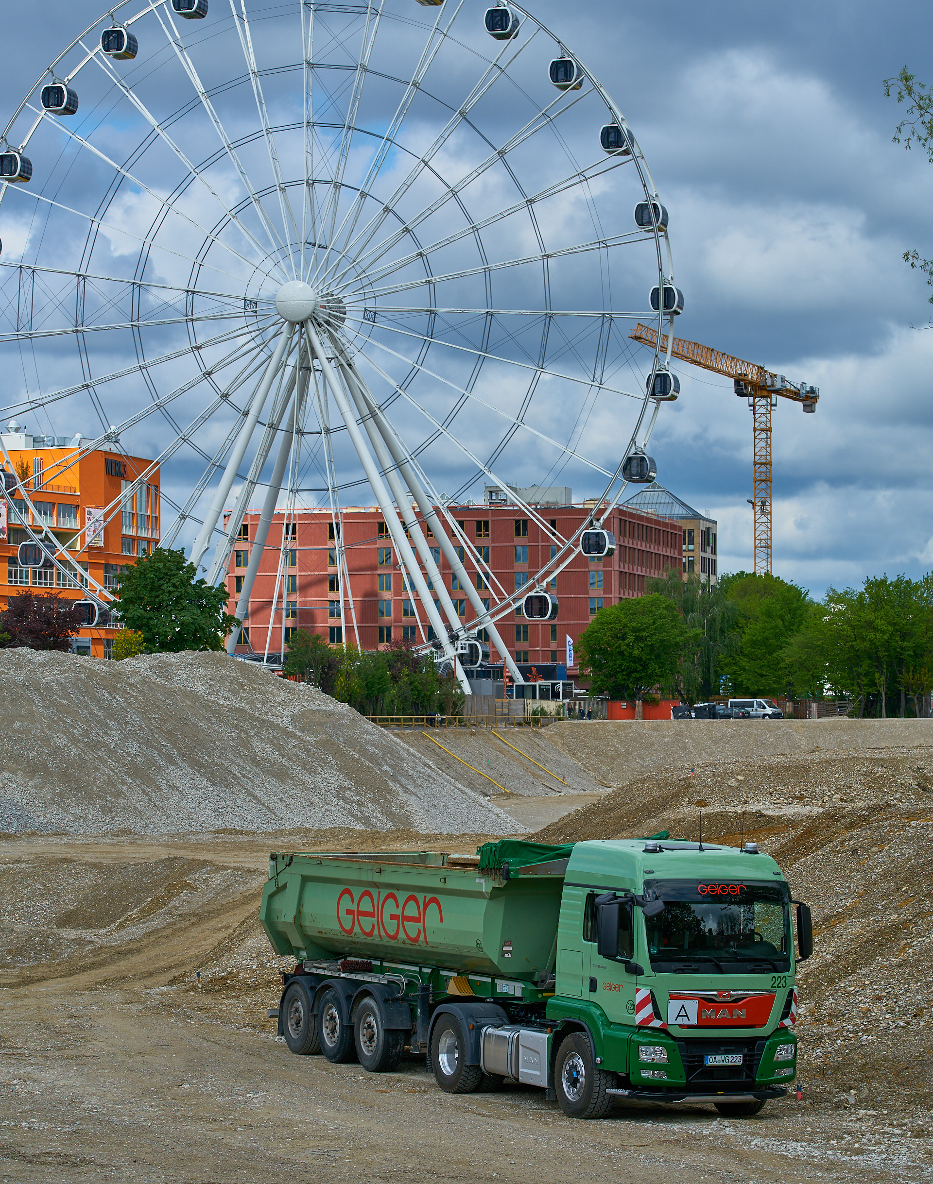 02.05.2019 - Rundgang um das Werksviertel-Mitte mit dem Riesenrad