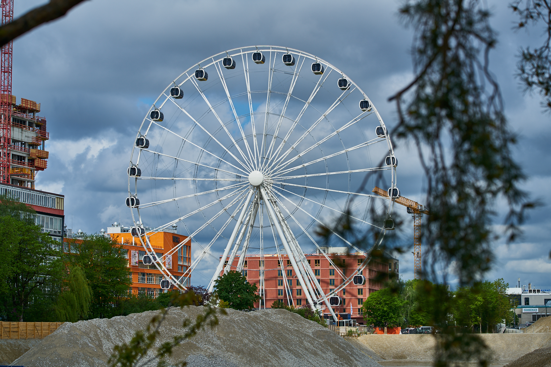 02.05.2019 - Rundgang um das Werksviertel-Mitte mit dem Riesenrad
