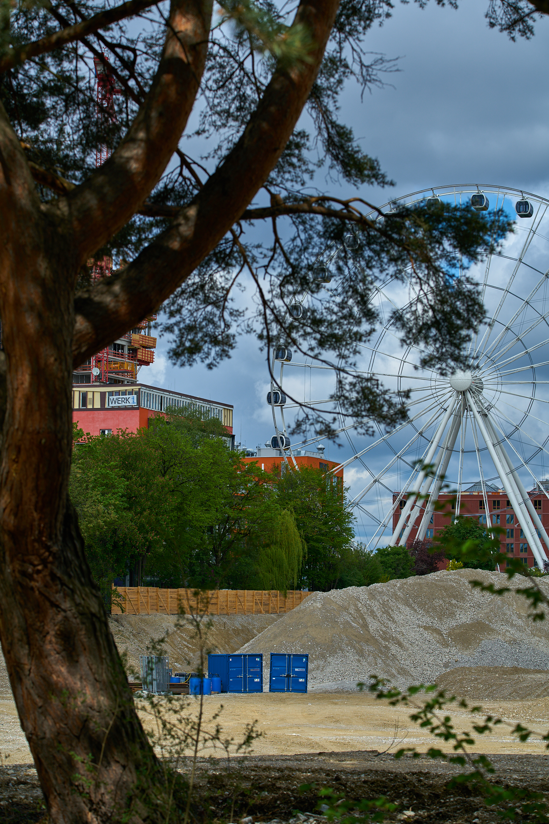 02.05.2019 - Rundgang um das Werksviertel-Mitte mit dem Riesenrad