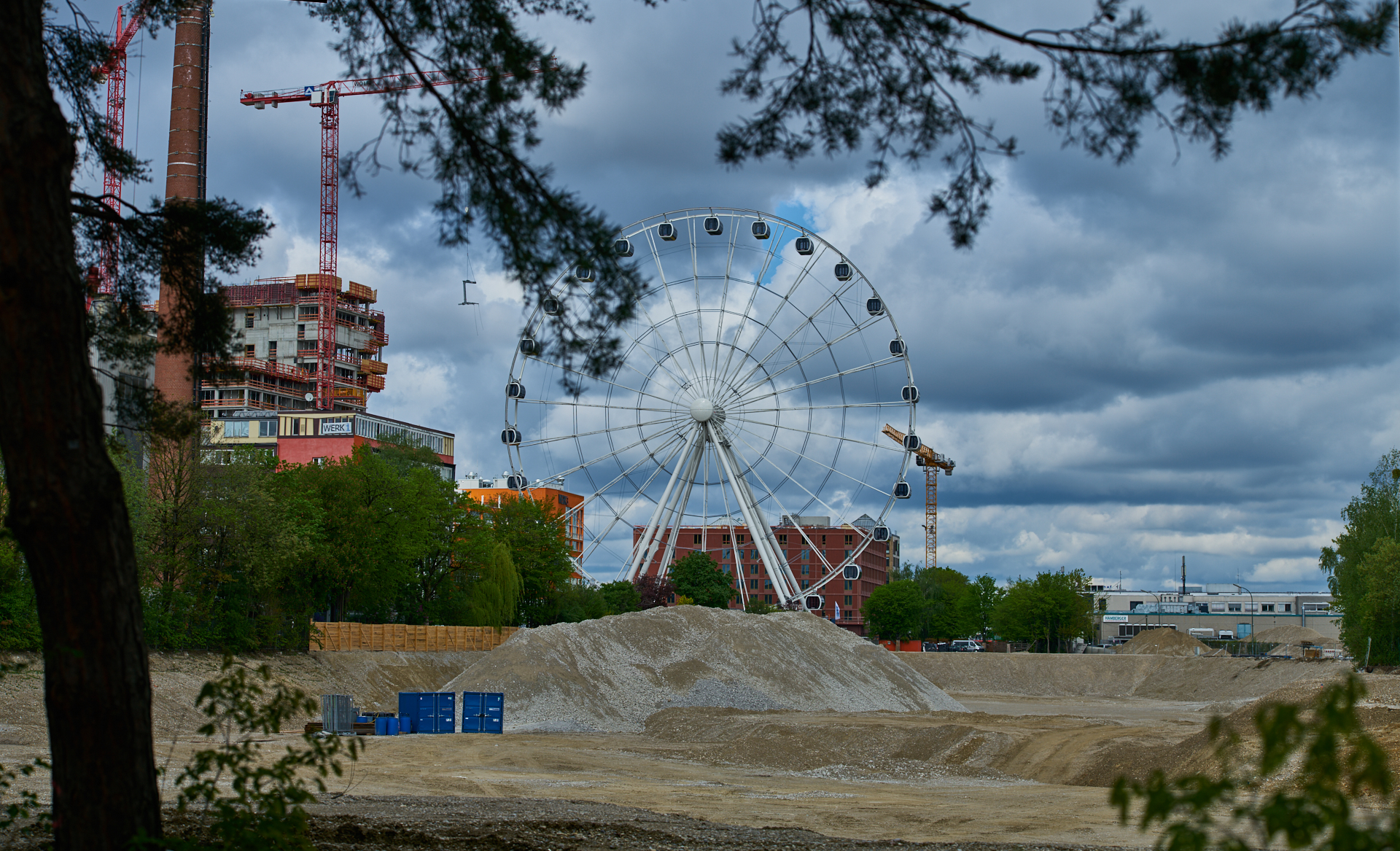 02.05.2019 - Rundgang um das Werksviertel-Mitte mit dem Riesenrad