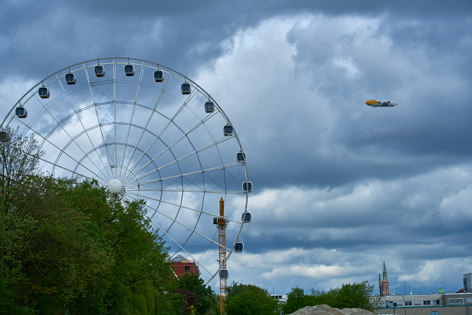 02.05.2019 - Rundgang um das Werksviertel-Mitte mit dem Riesenrad