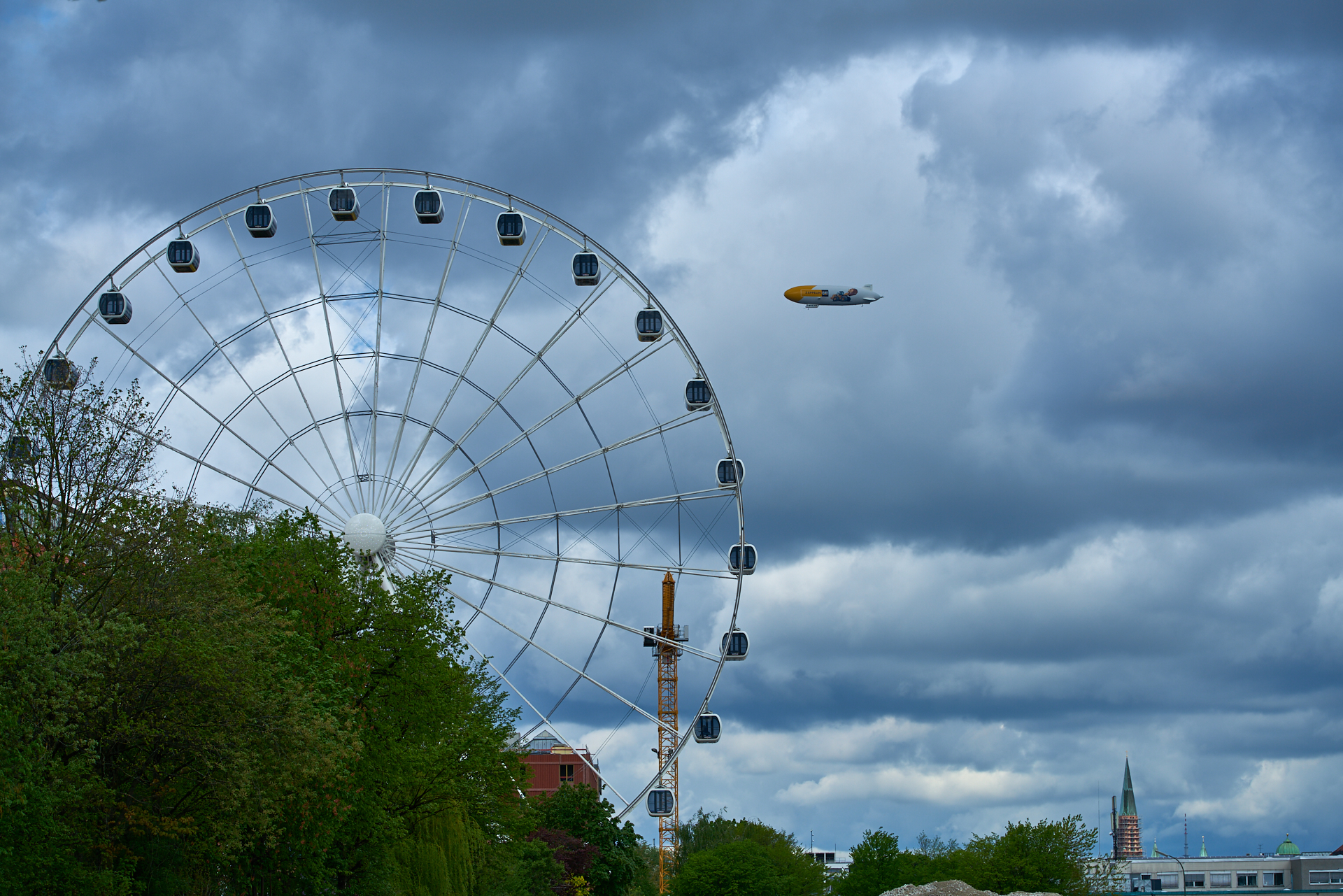 02.05.2019 - Rundgang um das Werksviertel-Mitte mit dem Riesenrad