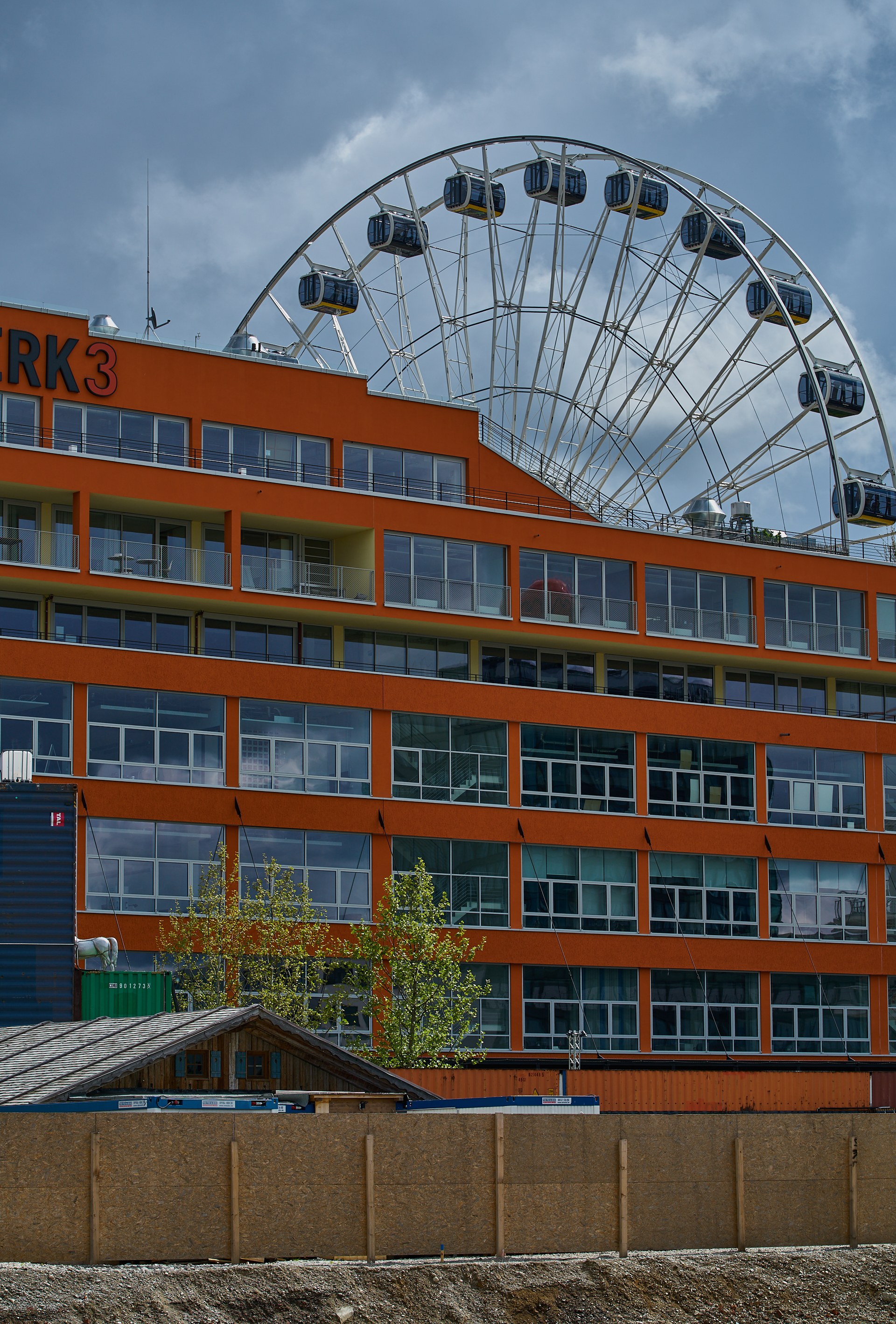 02.05.2019 - Rundgang um das Werksviertel-Mitte mit dem Riesenrad