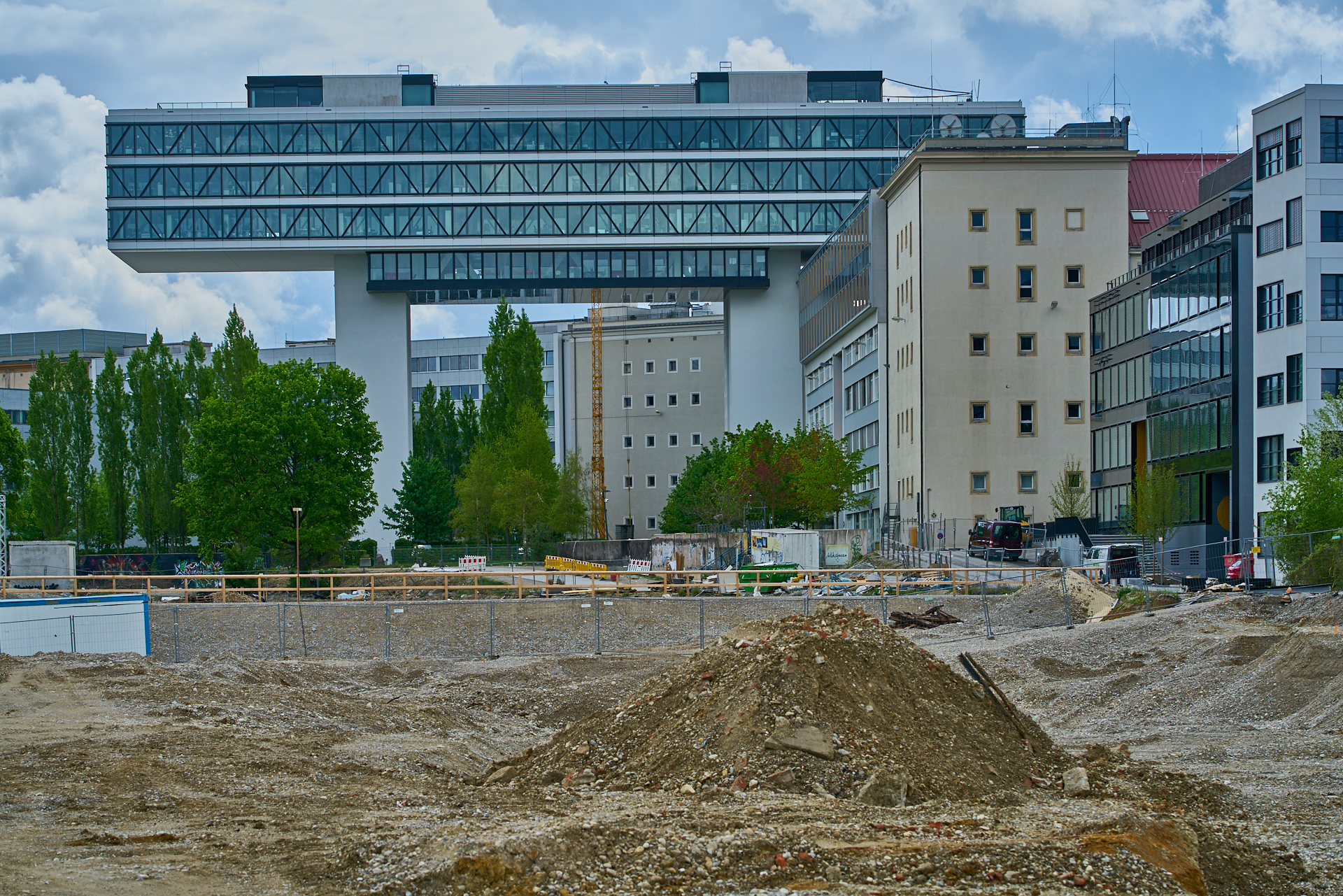 02.05.2019 - Rundgang um das Werksviertel-Mitte mit dem Riesenrad