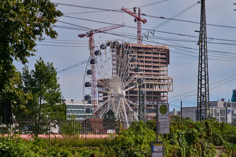 06.08.2019 - Das Riesenrad im Werksviertel Mitte, nahe dem Ostbahnhof München