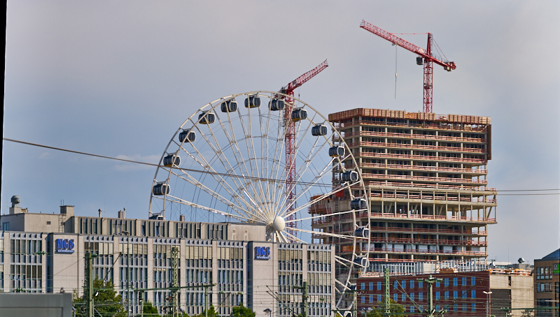 06.08.2019 - Das Riesenrad im Werksviertel Mitte, nahe dem Ostbahnhof München