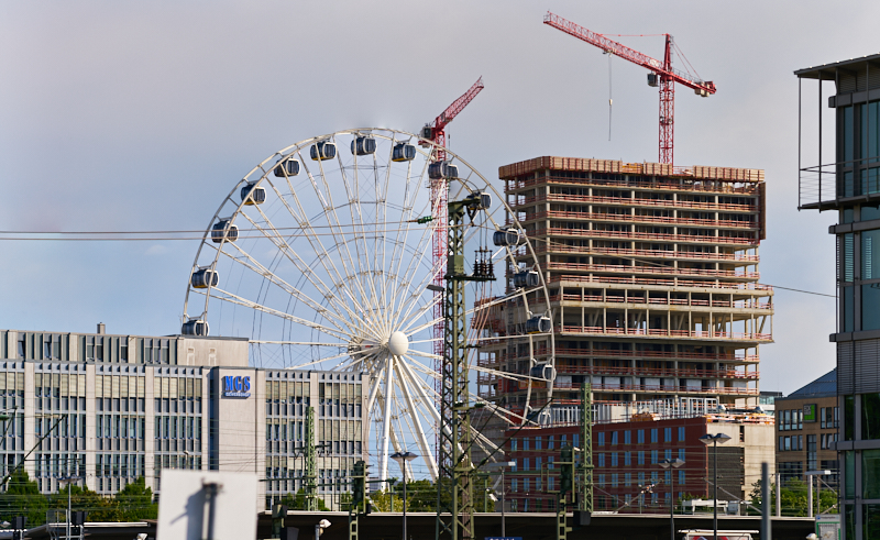 06.08.2019 - Das Riesenrad im Werksviertel Mitte, nahe dem Ostbahnhof München